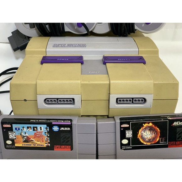 Nintendo SNES Console Controllers Cords 2 Sports Games For Parts Or Repair Only - Picture 9 of 12